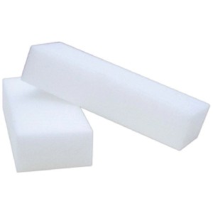 Spugne bianche t.b.t., rettangolari e allungate, per pulizia e uso domestico.