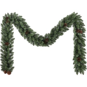 Ghirlanda natalizia verde con rami di abete e pigne, ideale per decorazioni festive.