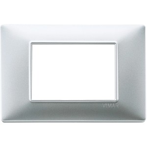 Placca t.b.t. per interruttori e prese, colore argento.