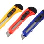 Set di coltelli universali, 10 pezzi, con coltelli assortiti a colori e lame da 18 mm in scatola di plastica.