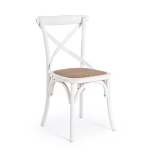 Sedia imbottita in legno bianco con seduta in paglia, stile rustico.