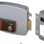 Serratura CISA con contropiastra, ideale per sicurezza e protezione affidabile.