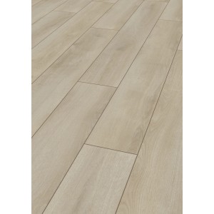 Pavimento in laminato chiaro effetto legno, posato in stile classico.