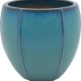Vaso in terracotta blu con design scanalato per interni ed esterni.
